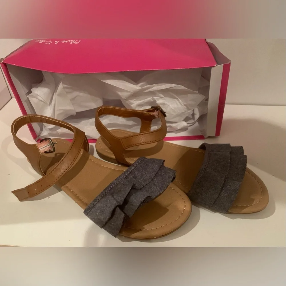 Olive & Edie Girls Denim Chambray Sandal size 2 NEW